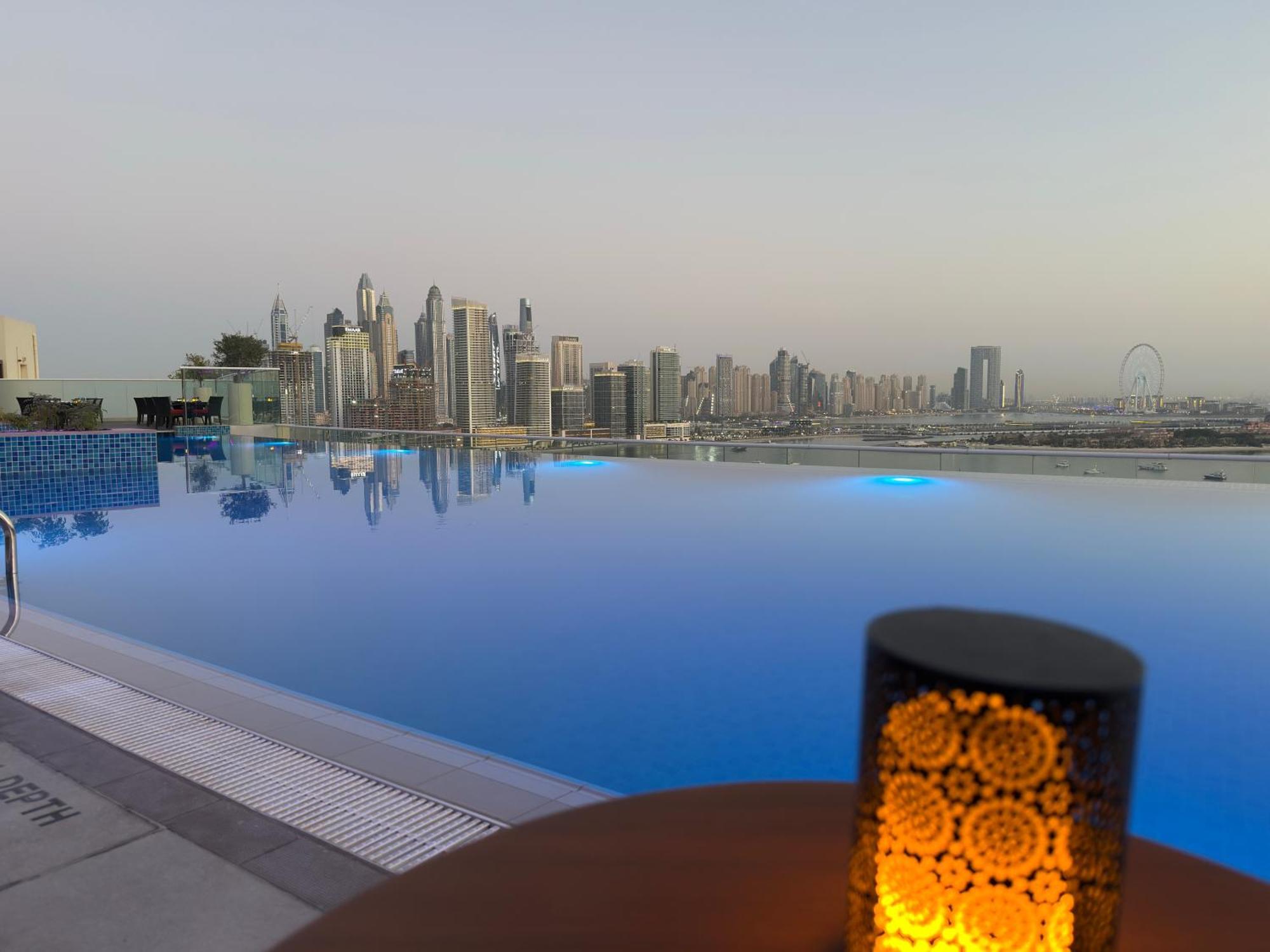 Sevenpalm 2br Seaview Rooftoppool Privbeach Dubai